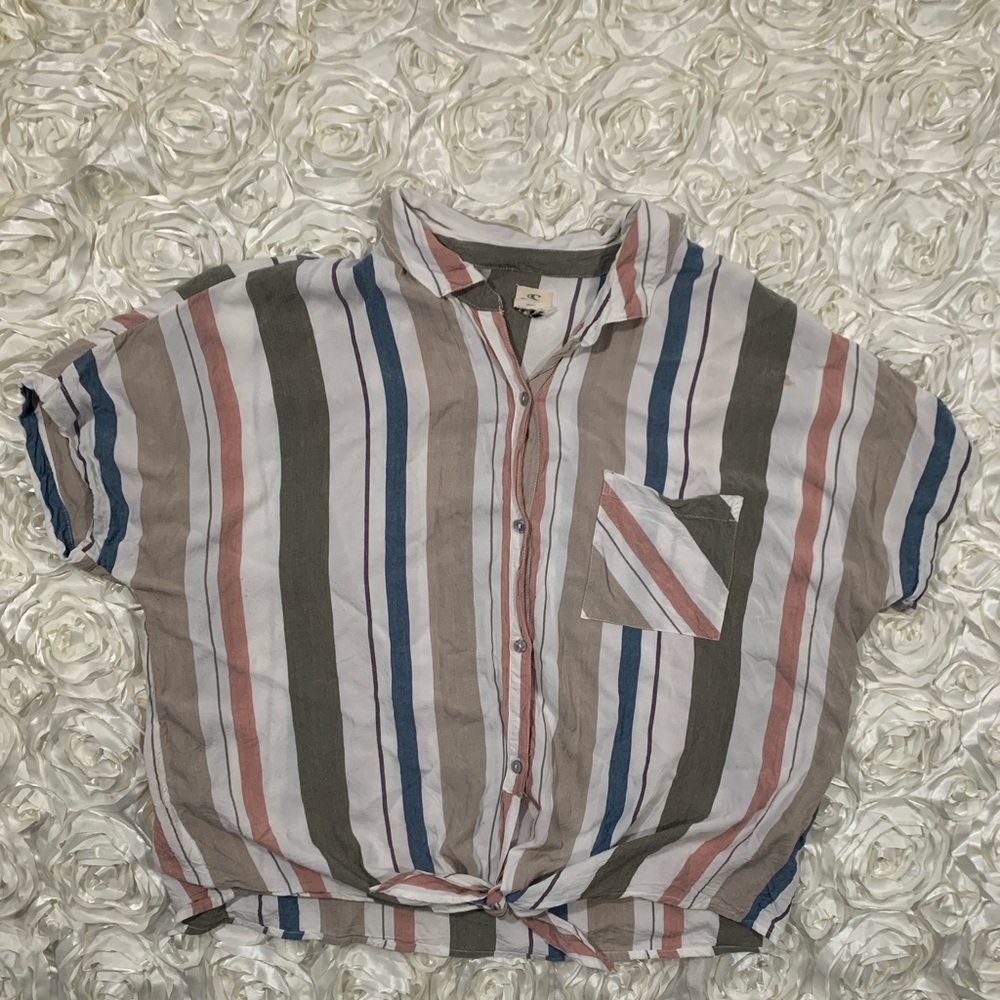 🌿O’Neill Tie Front Shirt